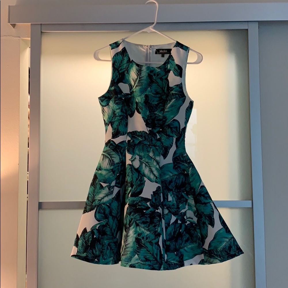 Leaves dress